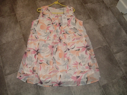 Size bnwt yours long - 18,
