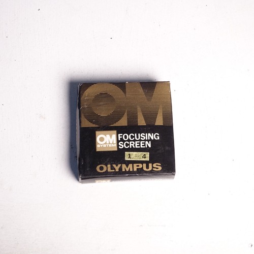 Olympus focusing screen 4 - focusing,