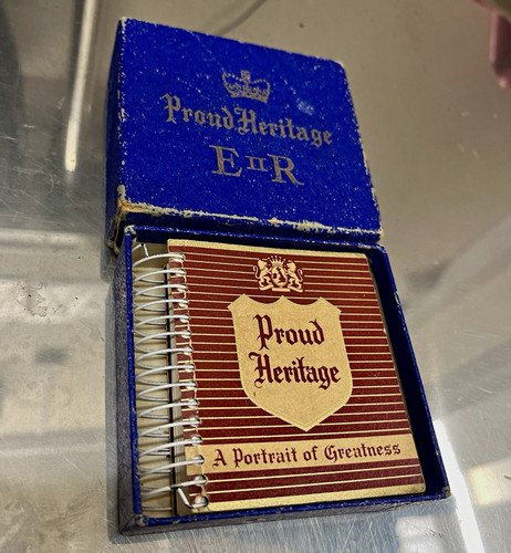 Rare royal souvenir mini - rare,