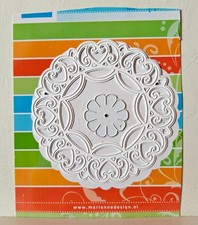 Marianne Designs Dies - Circle Frame with Hearts & Flower