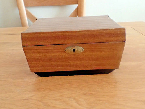 Vintage teak effect wooden red - vintage,