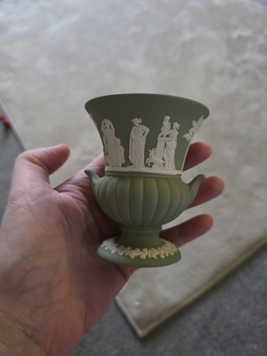 Wedgwood vintage sage - vintage, green