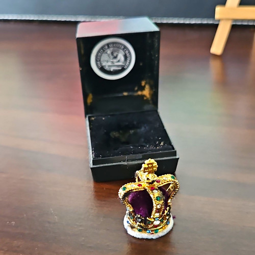 Miniature crown jewel - crown,