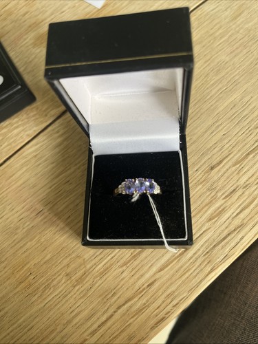 9ct gold ring size - , r