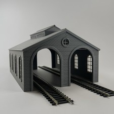 Gauge double engine shed - oo,