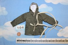 DRAGON  1:6th SCALE WW2 German Reversible Winter Parka CB1220e