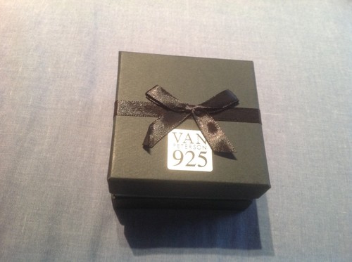 Womens bangle van peterson - by,