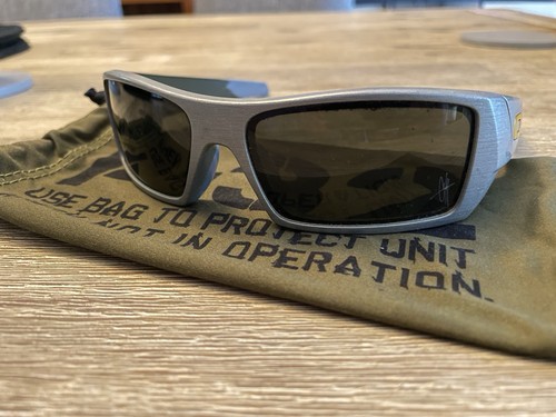 Oakley sunglasses chip foose - oakley,