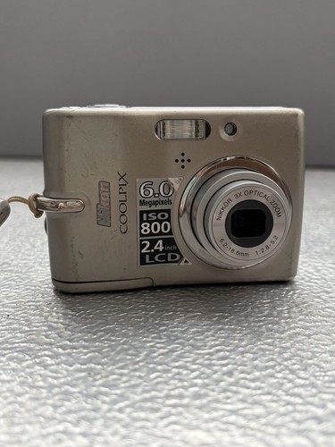 Nikon digital camera coolpix - digital,