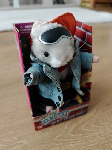 Dancing hamster phat - dancing,