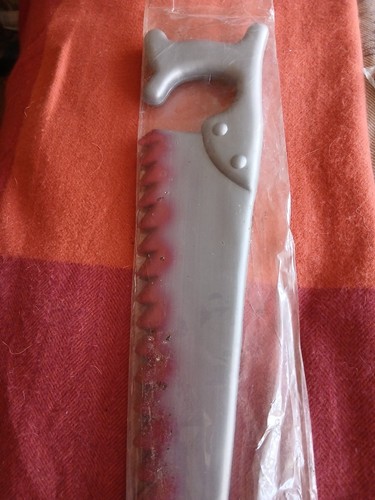 Life lifesize saw tool - lifesize,