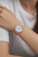 Ladies Quartz Wrist Watch Big