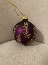 Glass Bauble with Glitter Leaf