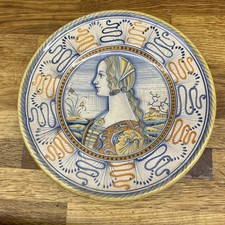 10” 20th century Deruta Wall plate hand painted Italy of Italian lady. Majolica 