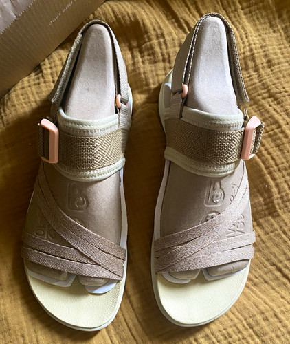 New lightweight women’s