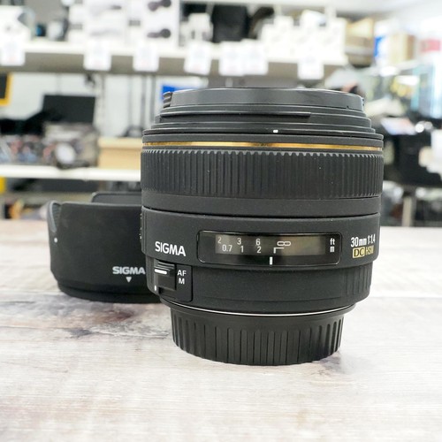 Used sigma 30mm dc - sigma,