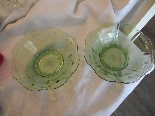 Set gorgeous ornate green - of, 2
