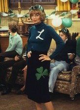 383562 Laverne and Shirley