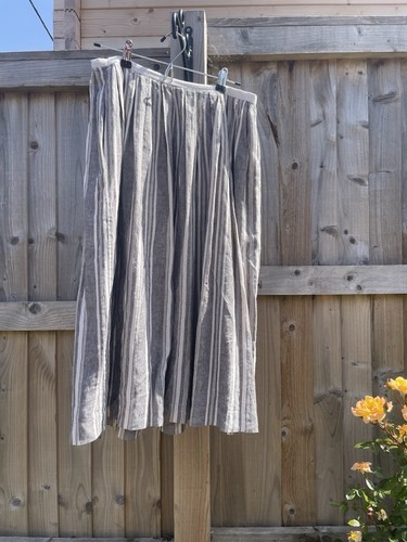 Toast pleated stripe linen - stripe,