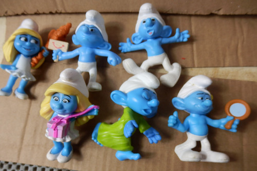 Smurfs approx 3 inch - 6,