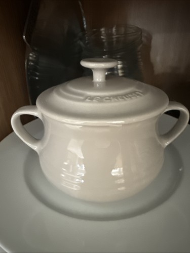 Cruset lidded soup bowl - le,