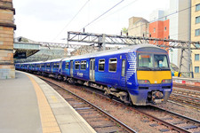 class 320 no 320308   in new scotrail at glasgow central