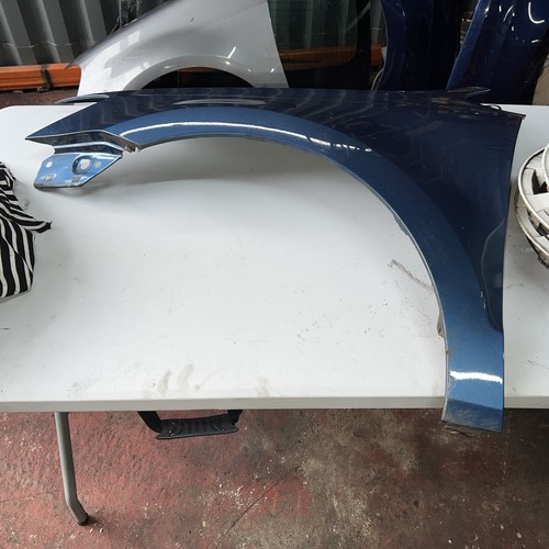 Volkswagen polo left front - left,