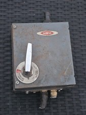 mem exel   20 Amps  550 volts