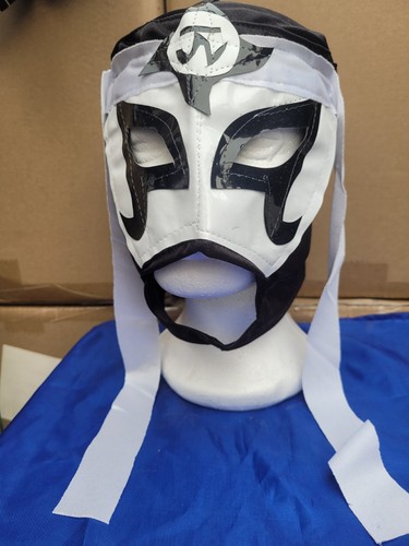 Kids size penta wrestling mask - size,