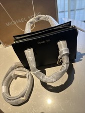 Michael Kors Jet Set Item