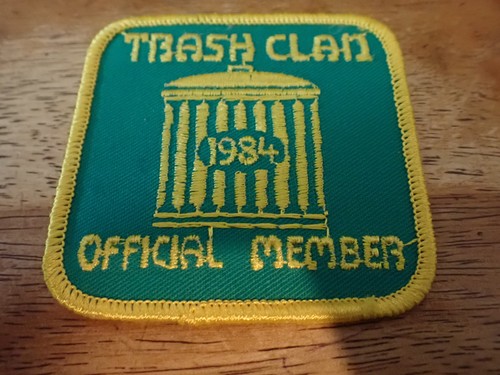 Trash clan removal sanitation - ,
