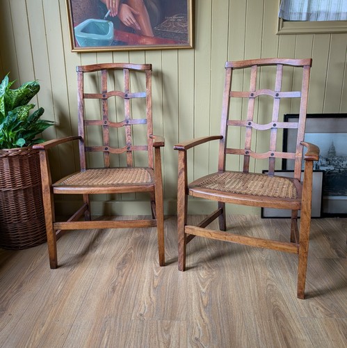 Pair arts and crafts - and,