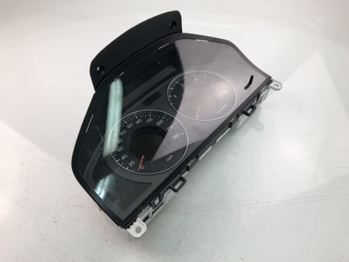 Volvo v70 iii instrument - v70, bw
