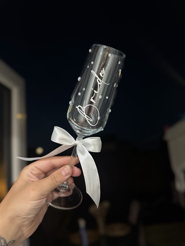 Bride champagne flute - champagne,