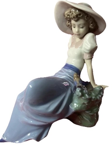 Lladro nao listening - lladro, the