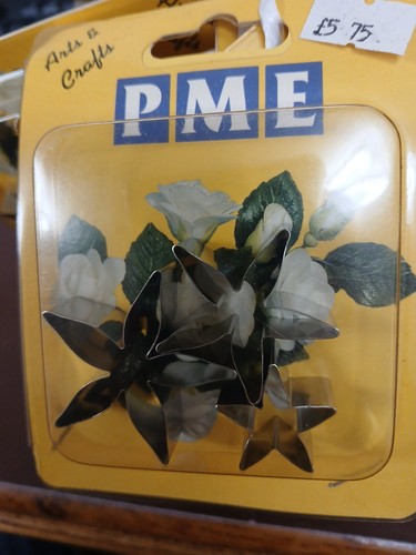 Stainless steel rose calyx - stainless, /