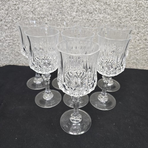 Unmarked clear wine glasses - unmarked,