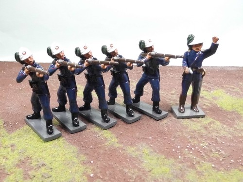 Trophy miniatures boxer - miniatures,
