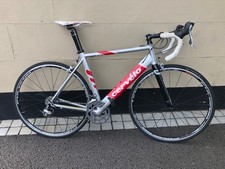 Cervelo Soloist Road Bike 56cm, good condition with few scuffs, includes wheels