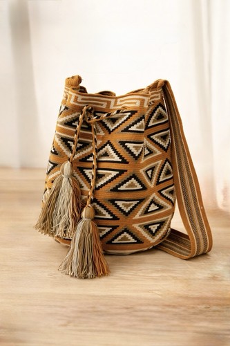 Handwoven wayuu mochila - handwoven, bucket