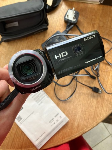 Sony handycam pj320e - sony,