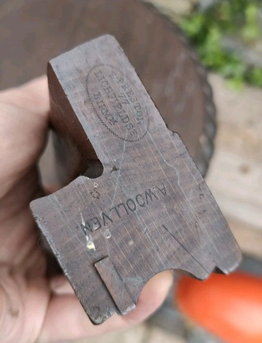 Moulding plane iron - moulding,