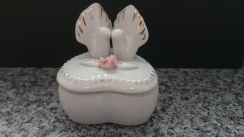 Heart shaped trinket box love - heart,