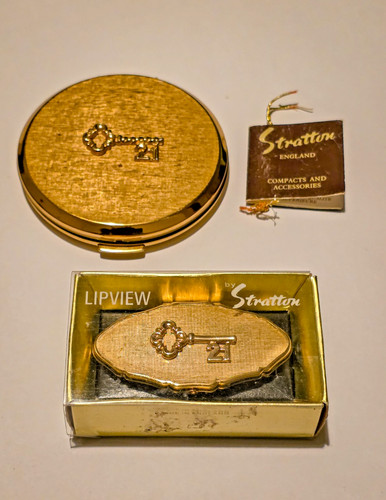 Vintage stratton powder - vintage,