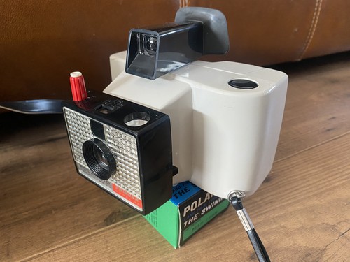 Vintage polaroid swinger model - vintage,