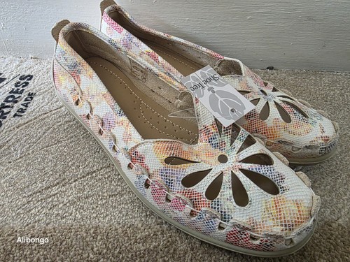 Shoe tree women floral - shoe,