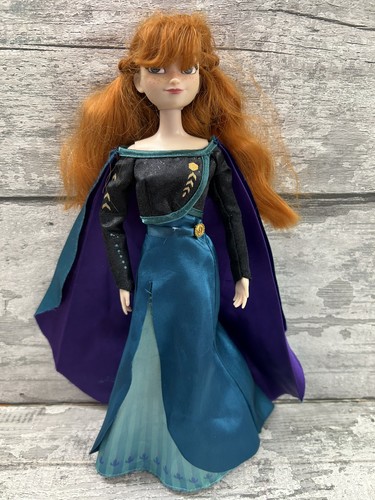 Disney store frozen queen - frozen,