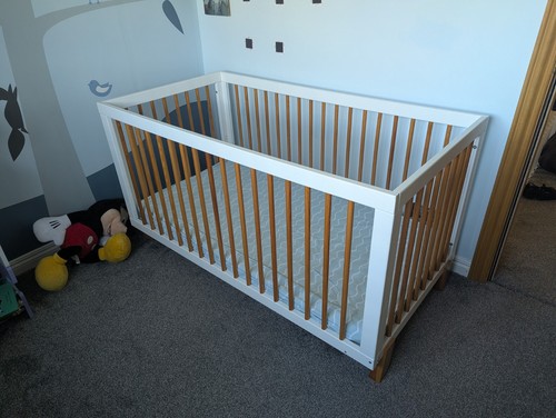 White cot bed with mattress - white,