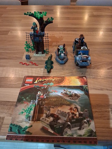 Lego 7625 indiana jones - jones, river