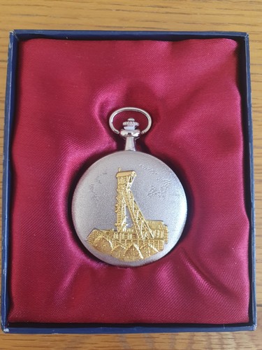 Boxed vintage collectable - boxed,